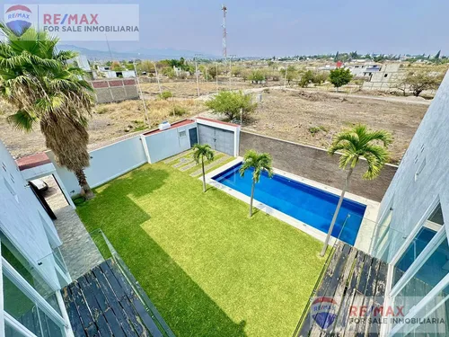 Venta De Propiedad Con Dos Casas, A 10 Minutos Del Centro De Cocoyocclave 5027