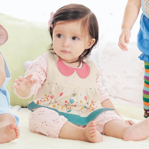 Babero Princesa Niña Con Botón A Presión Ajustable