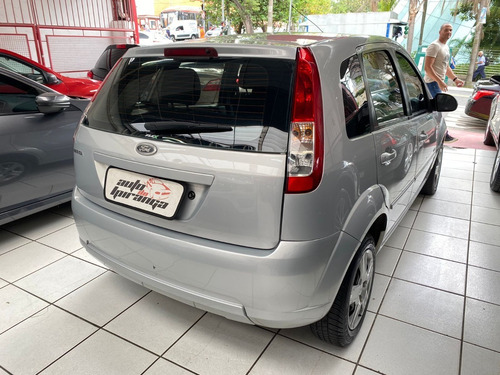 Imagem 2 de 6 de Ford Fiesta 1.0 Flex