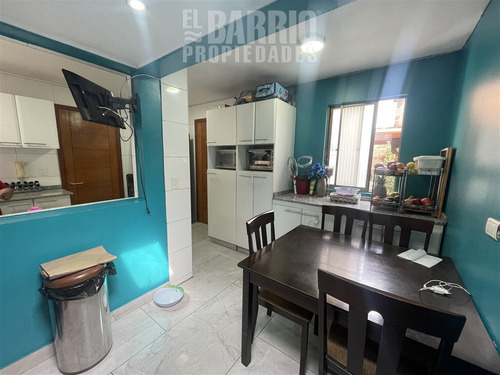Casa En Venta De 3 Dorm. En Chicureo