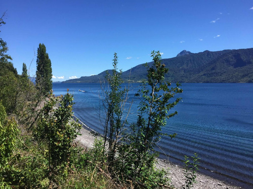Terreno Con Orilla De Playa En Lago Rupanco