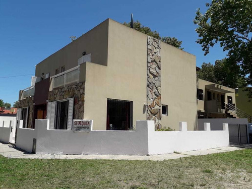 Imagen 2 de 14 de Duplex 6 - 7 Personas En La Lucila Del Mar
