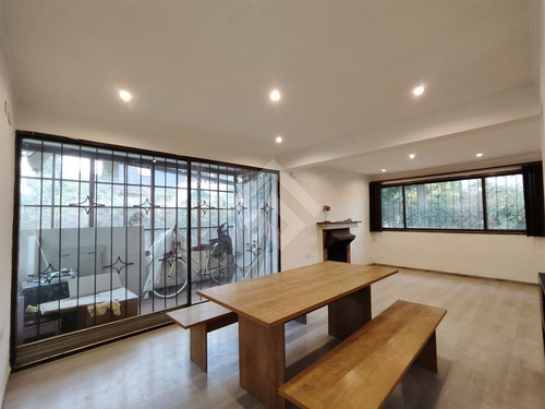 Casa En Venta De 3 Dorm. En Ñuñoa Vecina A Parque Juan Xxiii