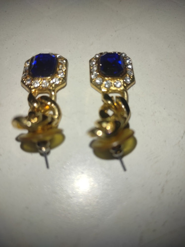 Imagen 2 de 2 de Zarcillos De Diamantes Dorados Bonitos Dama Mujer Colgante