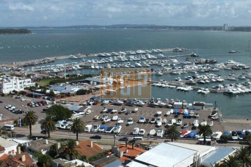 Hermoso Con Vista Total Al Puerto Divino-ref:12501