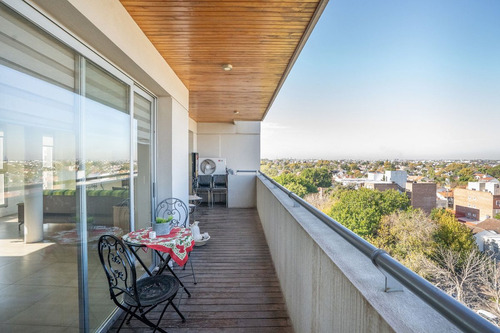 Penthouse Único En Haedo Con Terraza Y Cochera