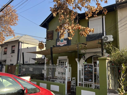 Excelente Local Comercial  De 27 M2 Con Espacio Para Terraza