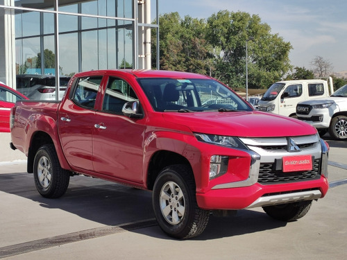 Mitsubishi L200 L200 D/C 2.4 KATANA CR 4X2 MT MN