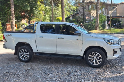 Toyota Hilux Pick-Up 2.8 Cd Srx 177cv 4x4 At
