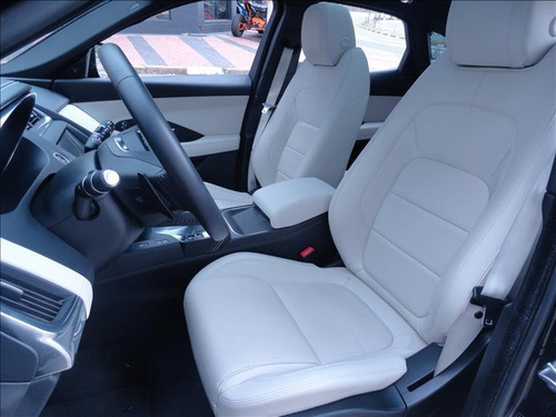 Imagem 8 de 11 de Jaguar E-pace 2.0 16v P250 S R- Dynamic Gasolina Awd 4p Aut