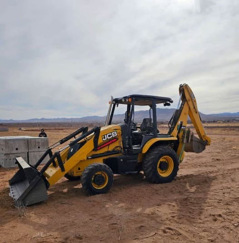 Retroexcavadora 4x4 Jcb 2016 3cx
