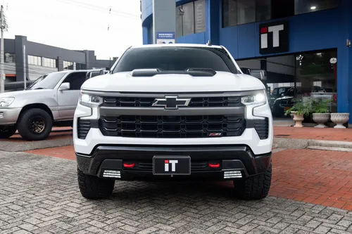 Chevrolet Silverado 5.3 Z71 4X4 At