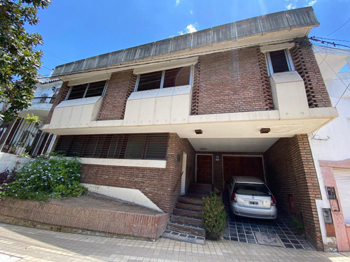 Venta Casa - Alto Cofico - 3 Dorm. - 4 Baños - Apto Crédito Hipotecario - Lugar Para Consultorios En Planta Baja