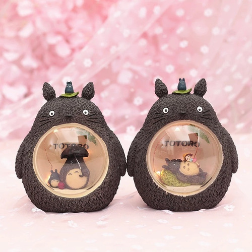 Imagen 8 de 8 de Adorno De Mesa De Resina Con Led Totoro Ghibli