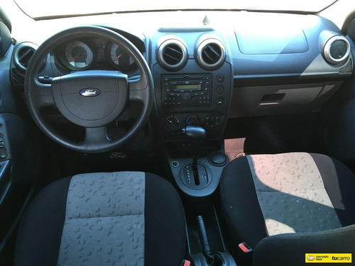 Ford Fiesta Max 4x2 Automático