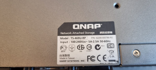 Nas Qnap Ts-469u-rp 4 Bahías + 4 Discos Seagate De 1 Tb C/u (Usado)