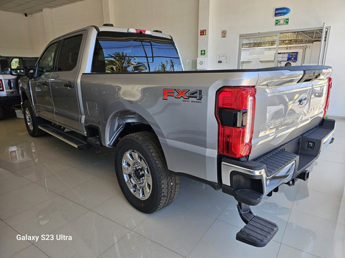 F-250 Xlt,diesel 6.7 L V8,ta