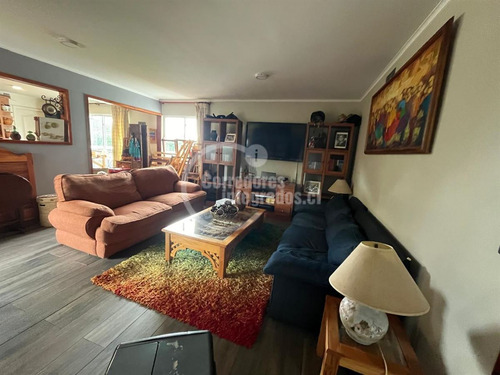 Casa En Venta De 6 Dorm. En Santo Domingo