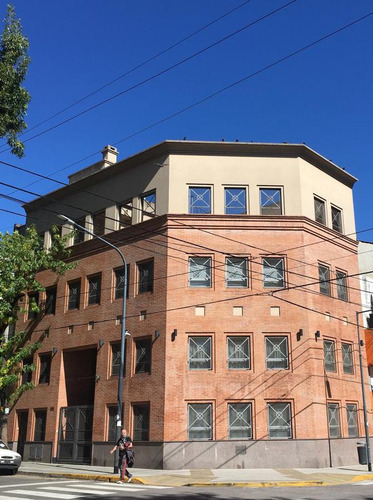 Edificio Comercial En Almagro Norte