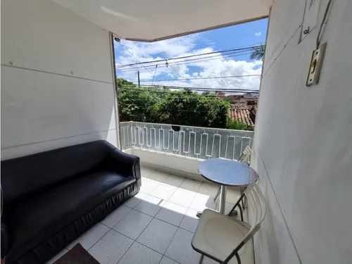 Apartamento En Venta 2do Piso En La Floresta 140 Mt²