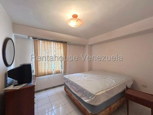 Marianny Gonzalez, Amplio Apartamento En Venta Av Venezuela