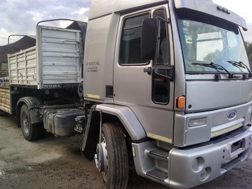 Ford Cargo 1831