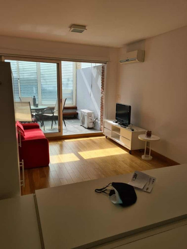 Alquiler Monoambiente Amueblado Con Patio A 1 Cuadra Rambla