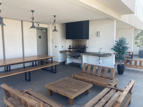 Metro Lo Ovalle; Impecable - 1dorm+1b, Oriente, Codjc