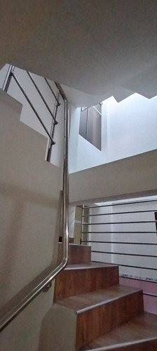 Casa 3 Dormitorios, 3 Baños, 1 Cochera