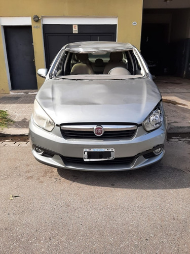 Imagen 2 de 16 de Fiat Grand Siena Essence 1.6 16v 2013 -chocado-
