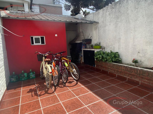 Imagen 9 de 24 de Duplex 4 Amb C/ent Auto, Patio Y Playroom