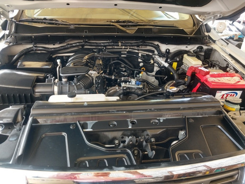 Imagen 11 de 15 de Nissan Np300 Frontier 2017 2.5 Le Aa Mt