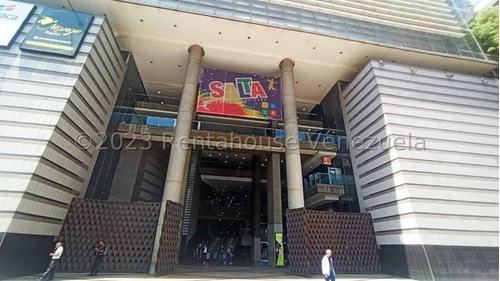 Se Alquila Excelente Local En Centro Comercial El Recreo Mls 24-2054