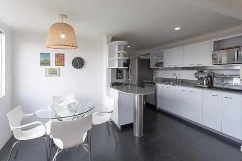 Apartamento En Venta En El Tesoro. Cod V15499