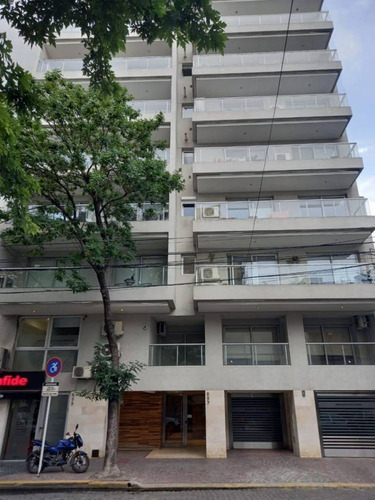 Venta De Excelente Departamento 3 Ambientes En Caballito, Ca