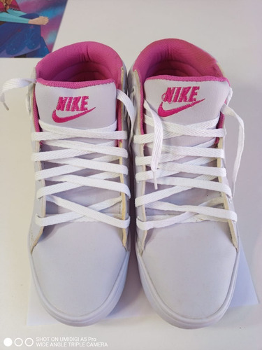 Tênis Para Academia Nike Estilo Bota Cano Curto