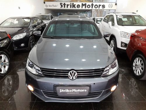 Volkswagen Jetta 2.0 Tsi Highline 211cv Gasolina 4p