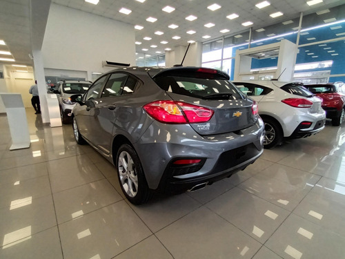 Imagen 17 de 22 de Chevrolet Cruze 5 Lt Mr