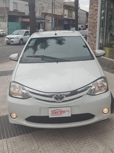 Imagen 3 de 15 de Toyota Etios 2016 1.5 Xls
