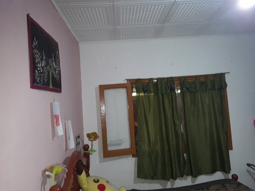 Imagen 9 de 12 de Vendo Casa 4 Dormitorios En Calle El Pino Amplio Terreno