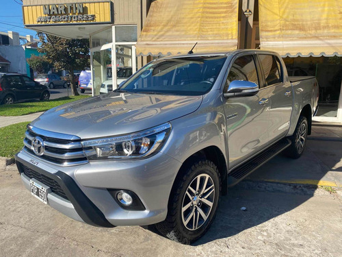 Toyota Hilux 2.8 Cd Srx 177cv 4x4 At 2016 2234003316