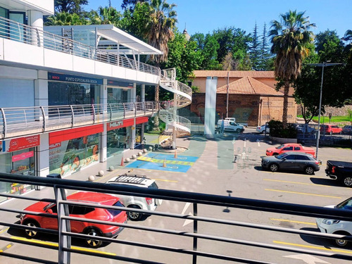 Arriendo Local Comercial 107m2 En Ciudad Empresarial.