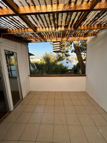 Recoleta / C. J. Maria Caro, Arriendo Casa Amplia, Depto Ind
