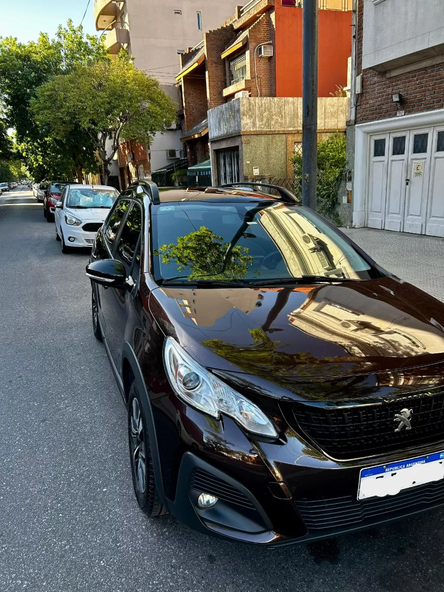 Peugeot 2008 1.6 Feline am20