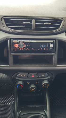 Chevrolet Onix plus JOY BLACK