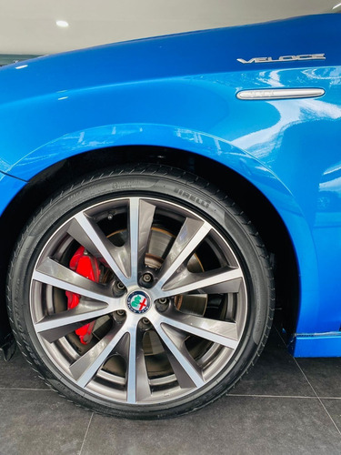 Imagen 7 de 15 de Alfa Romeo Giuletta 2019 Azul