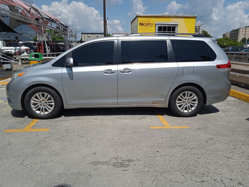 Imagen 8 de 16 de Toyota Sienna