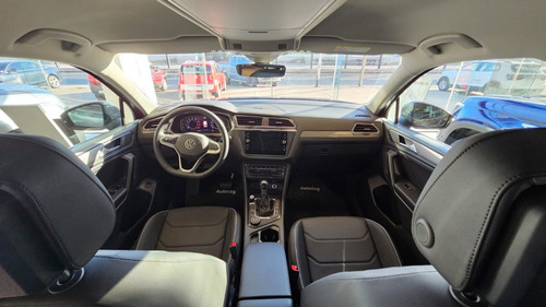 Imagen 14 de 16 de Volkswagen Tiguan Life 350 Tsi 6