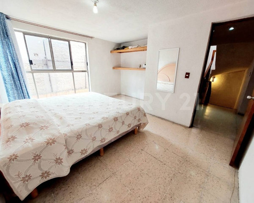 Imagen 14 de 19 de Casa En Venta De 3 Niveles Con Roof Garden, Cerca De Monte Maria