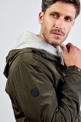 Imagen 4 de 7 de Campera Windfall Kevingston